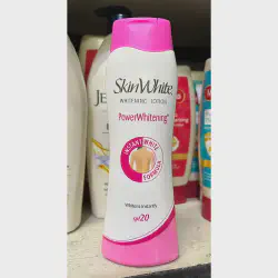/img/29098-lotion-application.webp
