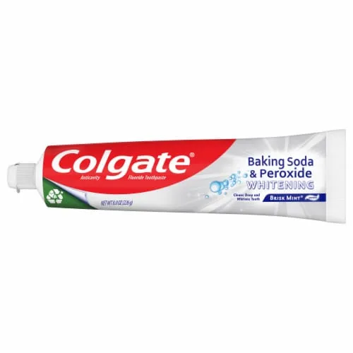/img/29127-baking-soda-toothpaste-smile.webp