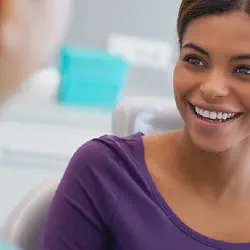 /img/29247-zoom-teeth-whitening-confidence.webp