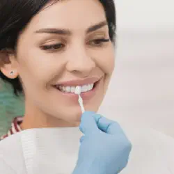 /img/29266-radiant-smile-teeth-whitening.webp