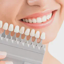 /img/29312-whitening-toothpaste.webp